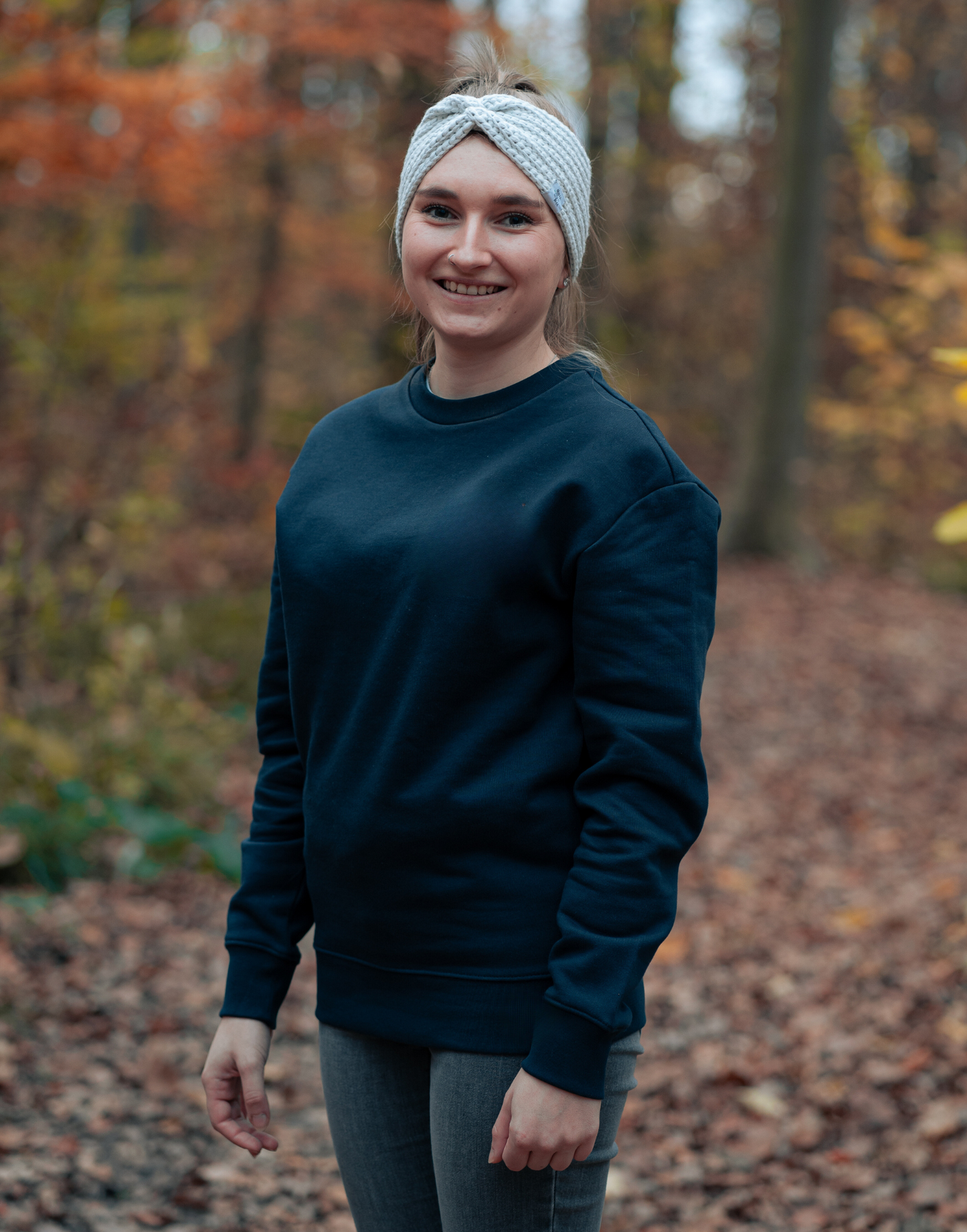 Premium Unisex Pullover mit hängenden Schultern