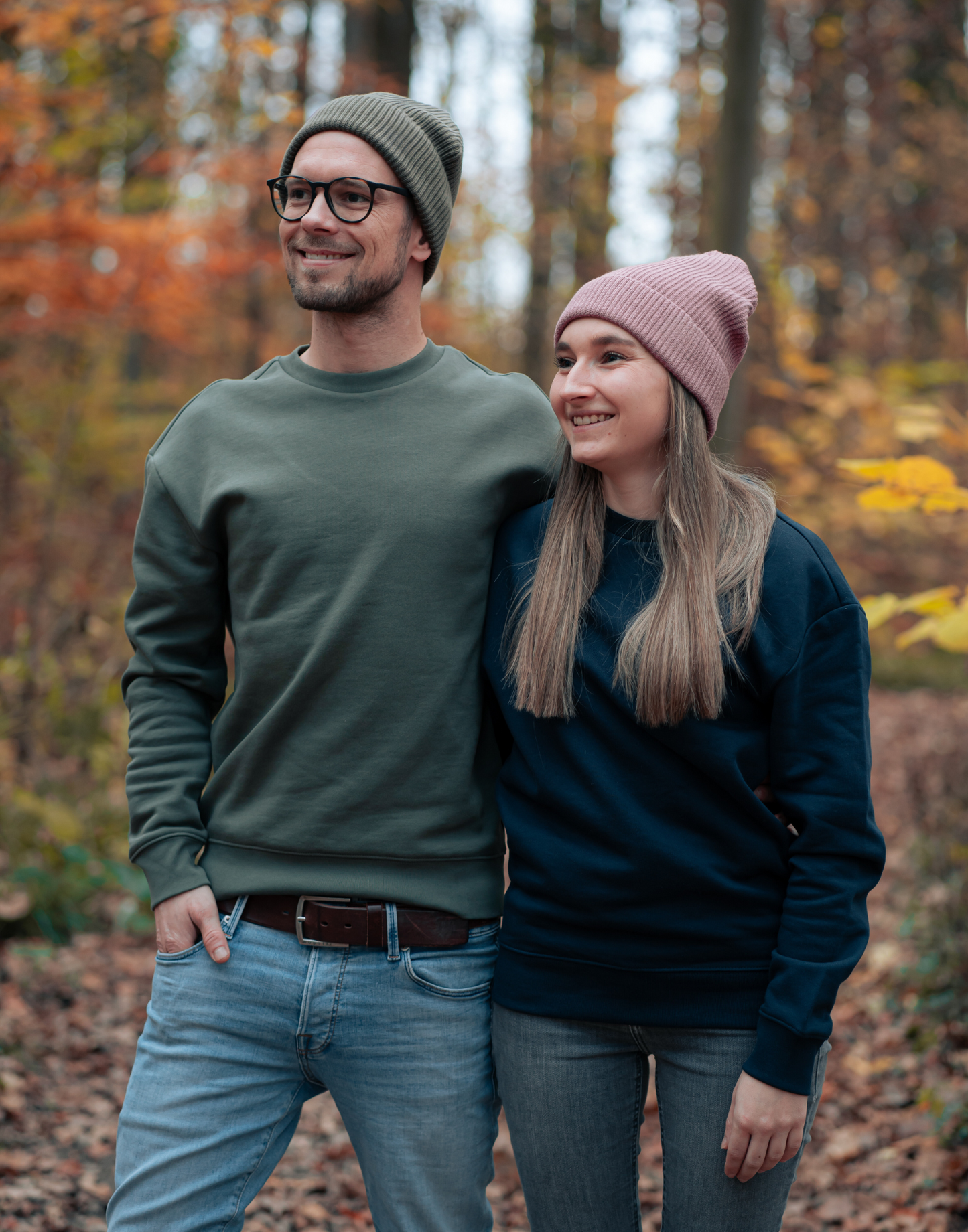 Premium Unisex Pullover mit hängenden Schultern