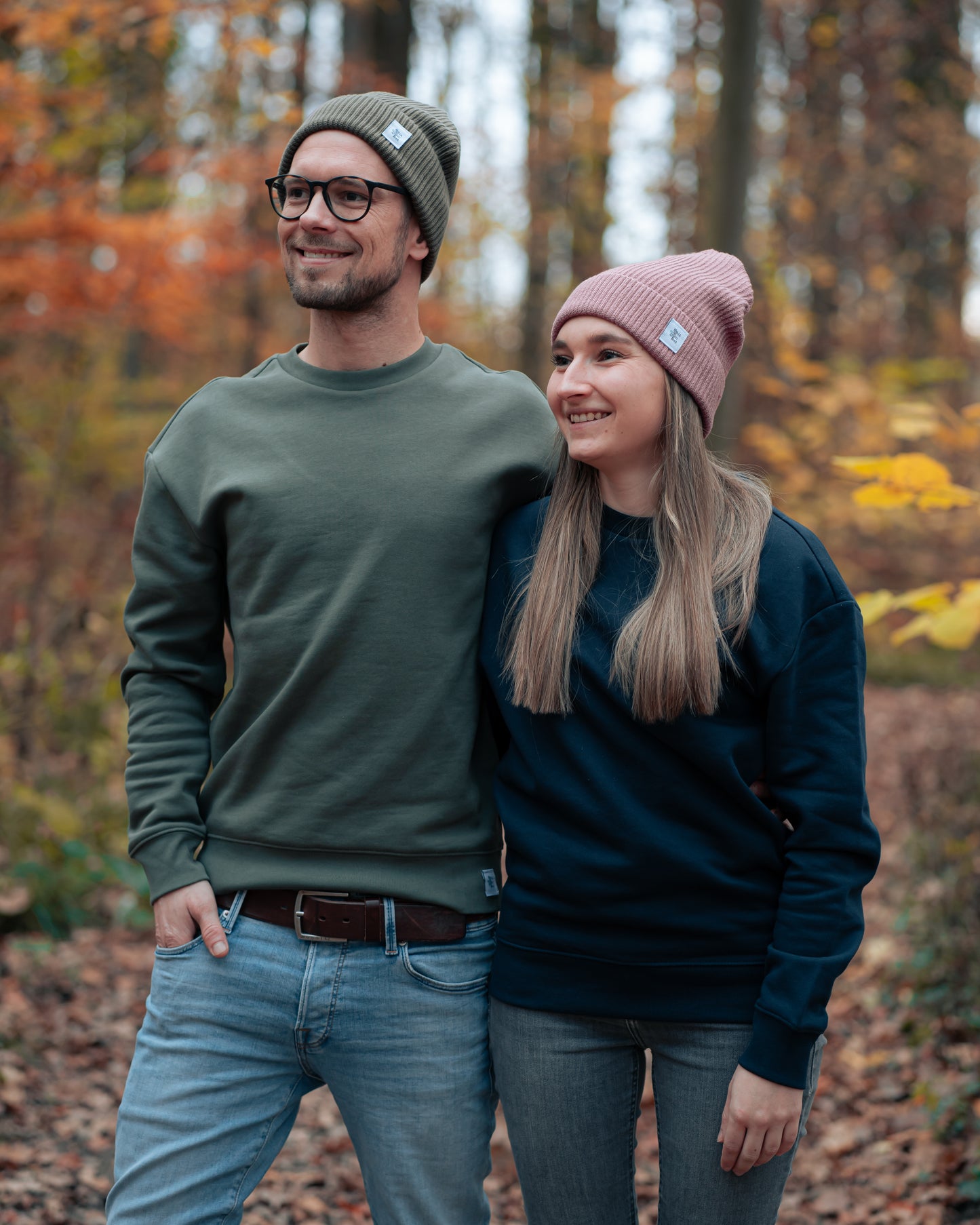Premium Unisex Pullover mit hängenden Schultern Nanima