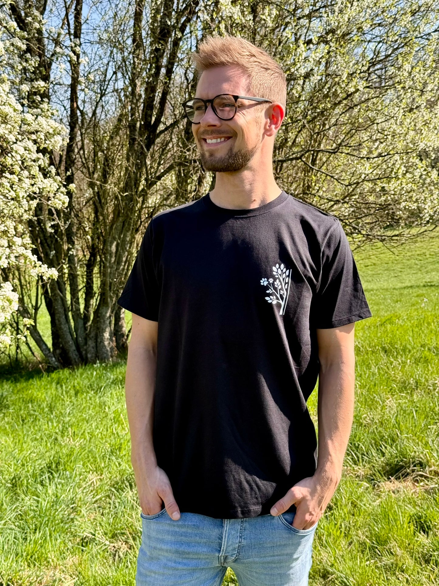 Unisex T-Shirt Nanima